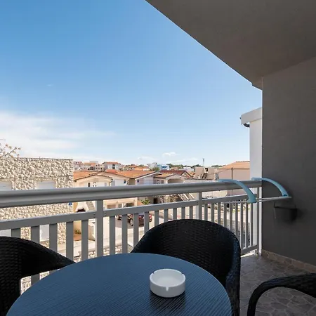 By The Sea - 20172 Appartement *