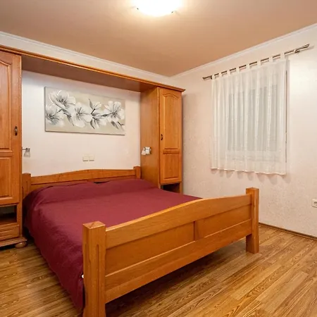 Apartman By The Sea - 20172 *