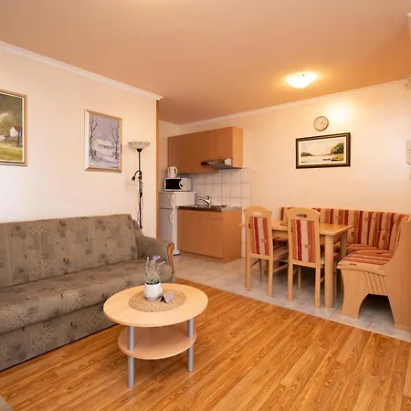By The Sea - 20172 Apartment *